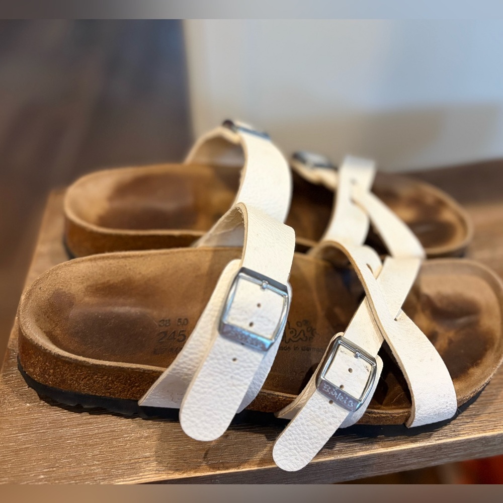 Birkis Nepal Criss Cross sandals 38 7 7.5 narrow